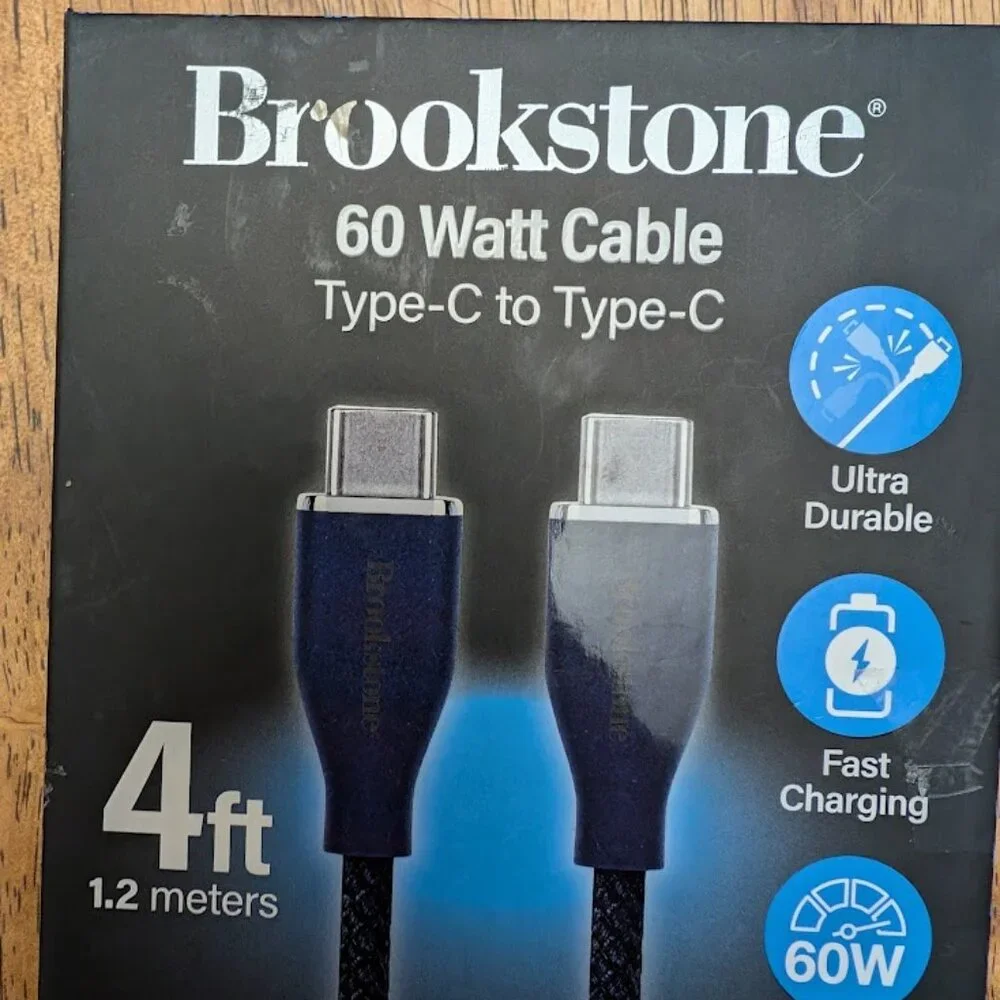 NIB Brookstone 60 Watt Type-C to Type-C Charging Cable